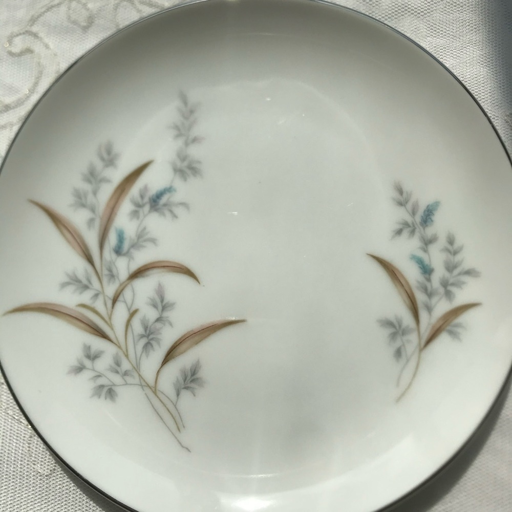 MCM Wentworth “Angelique” Fine China Set- Mid Century NOTE:$30 Extra Shipping - Picture 4 of 12